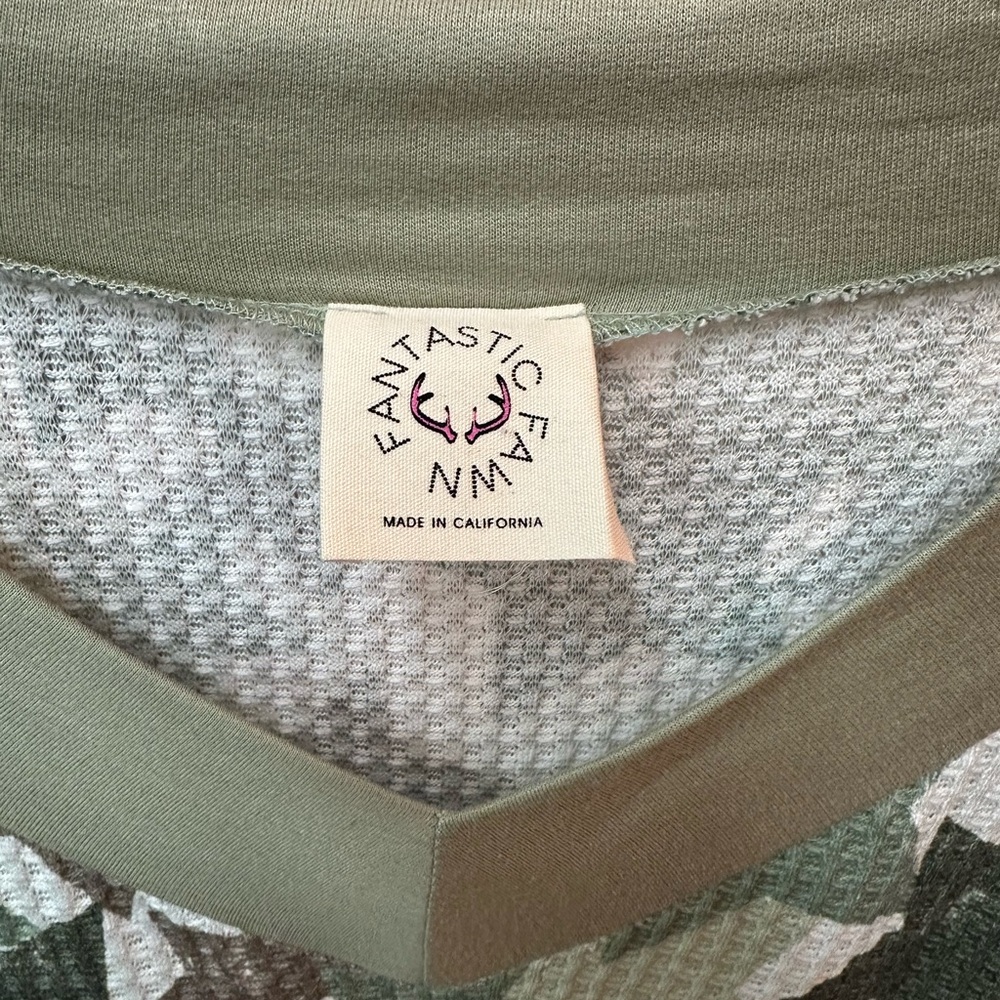 NEW! Fantastic Fawn Camo Stars Waffle Knit Top - Picture 3 of 3